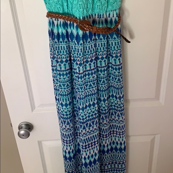 🔥Maurices Maxi Dress🔥 - Picture 2 of 4
